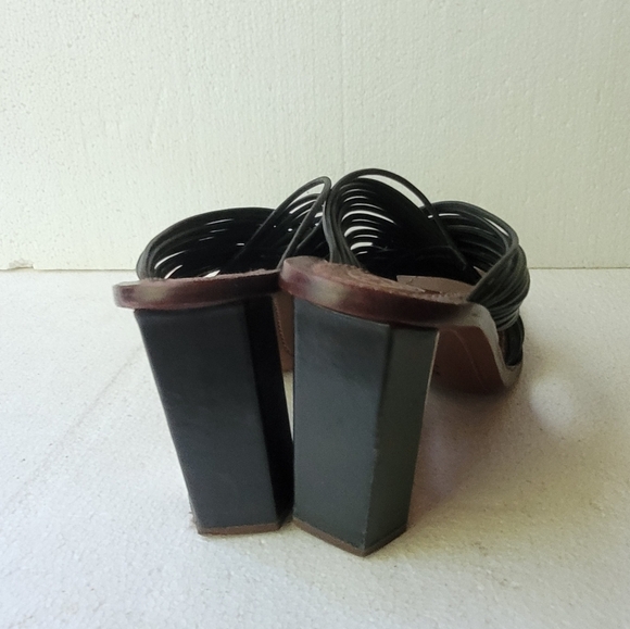 Tory Burch Trendy Heeled Shoes with Elegant Straps Size 9M - Picture 4 of 9